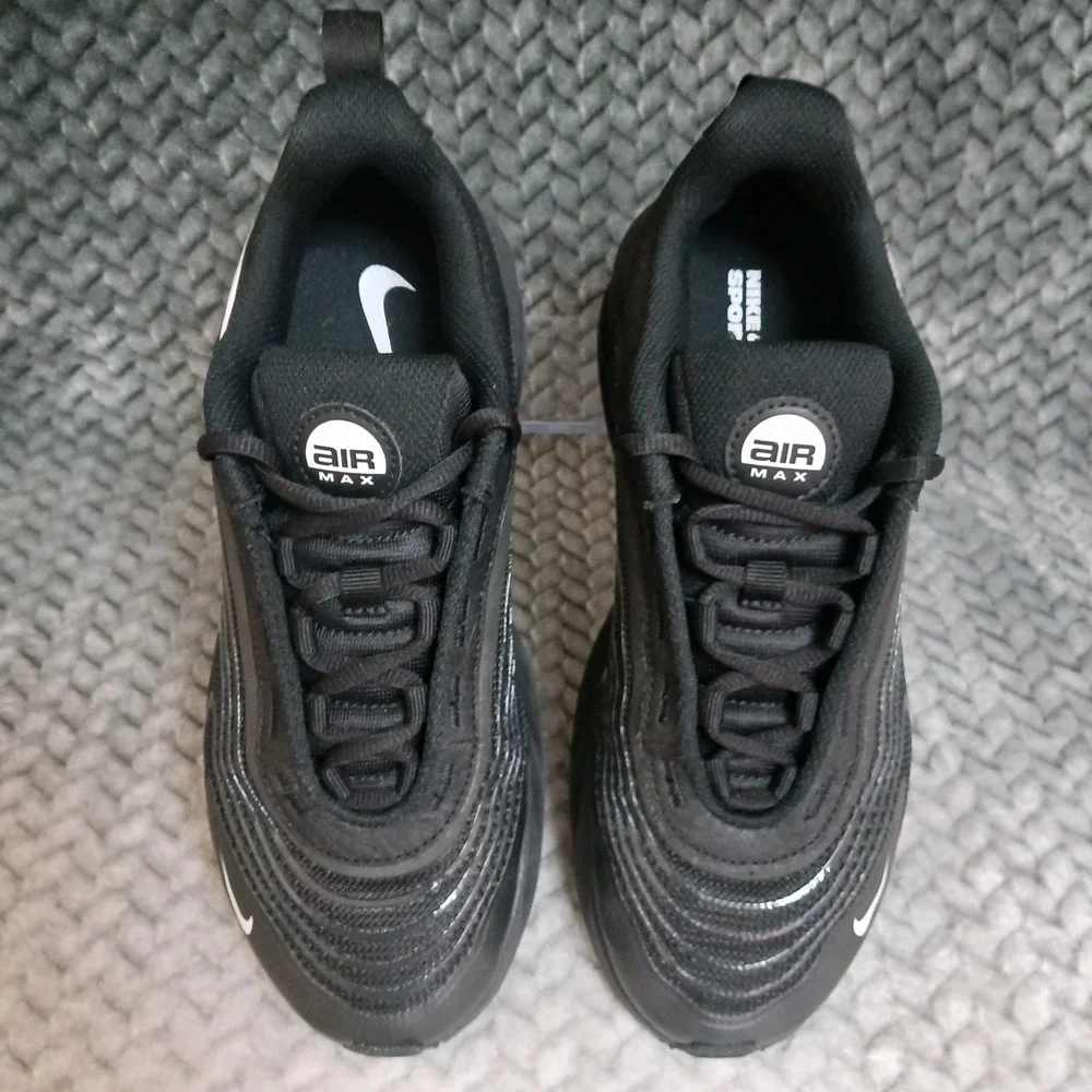 Nike Air Max Fire Black White GS Casual Sneakers Shoes Size 6Y Women's 7.5